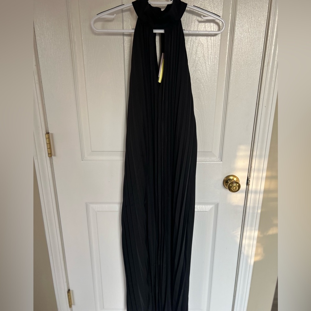 8) Sofia Vergara  Women's Pleated Halter Midi Dress, Mid Calf Length, NWT small - Picture 5 of 9